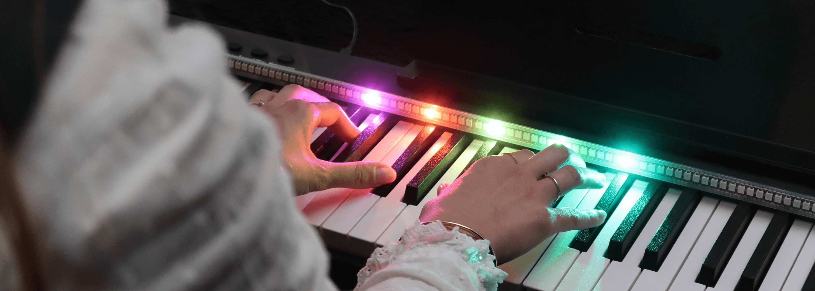 Piano with led lights online